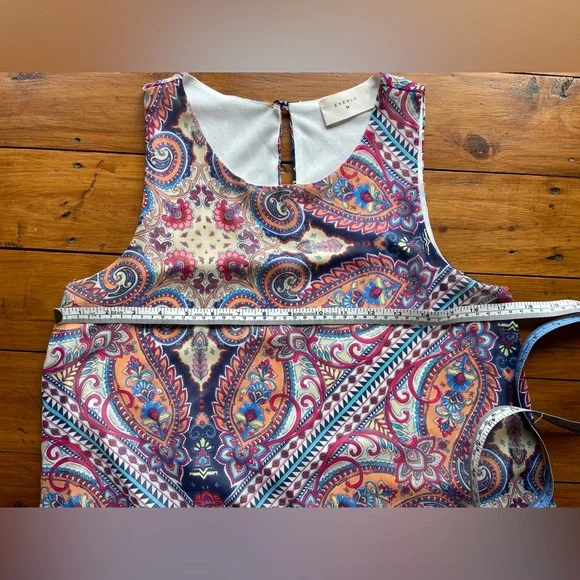 Everly Shift Dress - Picture 5 of 8